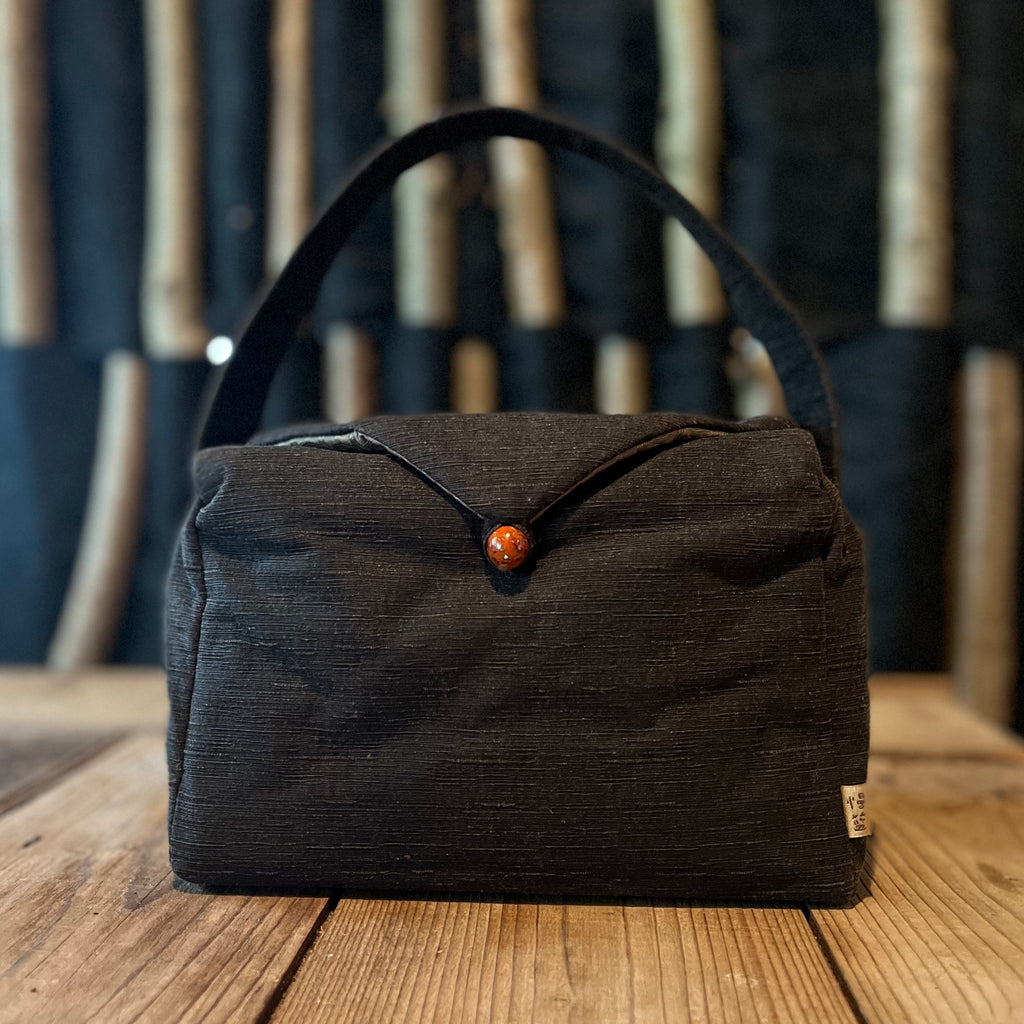 Matt Black 20x14x14cm Tea Bag with red button | Zhu Rong Studio Jingdezhen