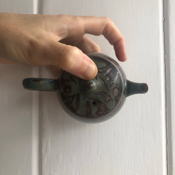 Mineral Powder Engraved Glazed Teapot | Yangyang Li, YUNBAI STUDIO, Jingdezhen