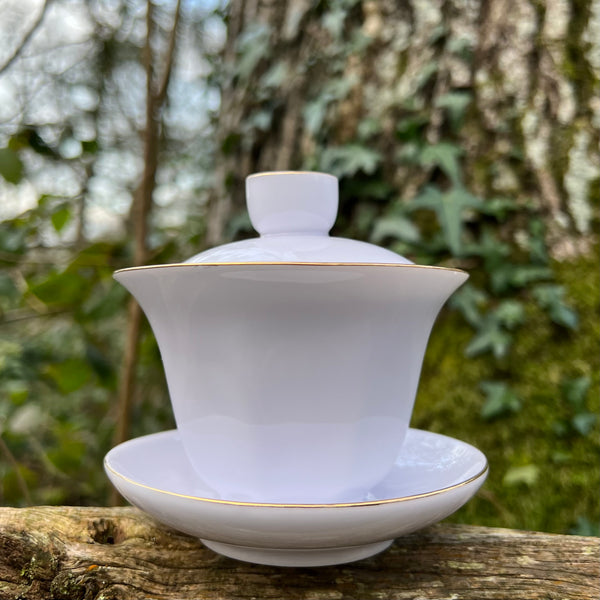 White with Gold Trim Faceted 150ml Gaiwan