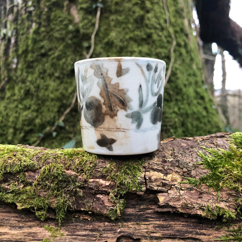 Ancient Green/Blue & White Cup tea cup with ‘tea’ colour | Yangyang Li, YUNBAI STUDIO, Jingdezhen