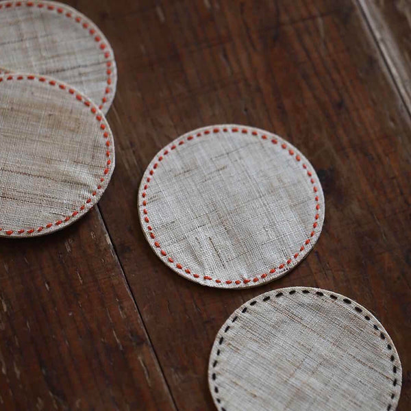 Round placemat ‘red stitch’ XiaBu Ramie Cloth 9cm