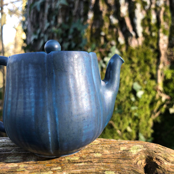 Hand made Blue Fluted Teapot [Bai Brothers Studio, Nantou Taiwan]