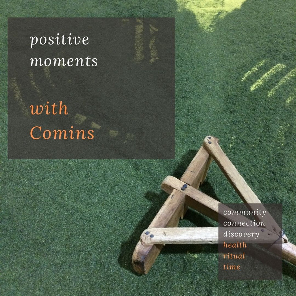 Positive moments with Comins : Let's get started with a short meditation