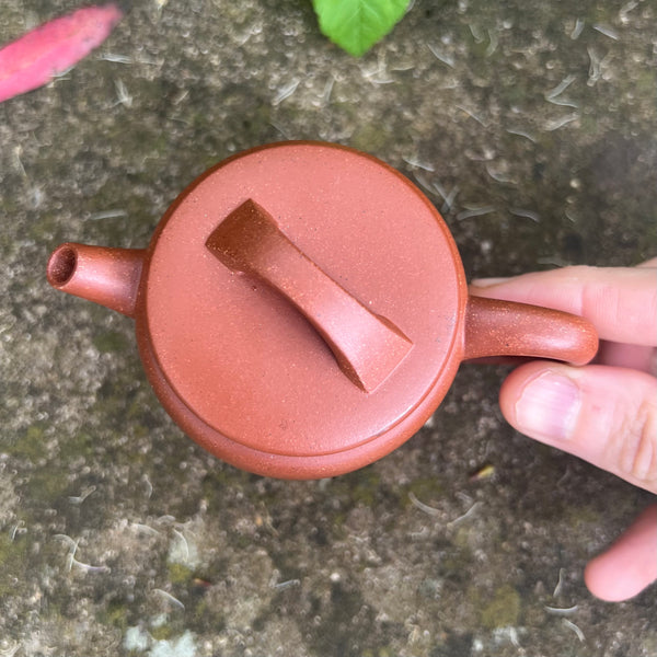 Mr Fan : Yixing Teapot : Tall cylinder Yixing pot :  Pot material Purple Red clay : ZHI YUAN JING FANG WORKSHOP]