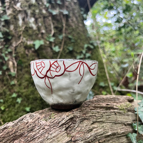 Hasami-yaki 260ml white tea bowl with red flowers