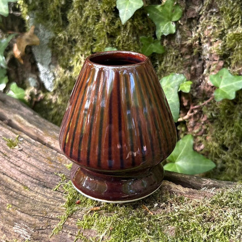 Brown Shine Mino-yaki chasen holder / kusenaoshi [茶筅くせ直し] [Meisen Kiln (明泉窯]