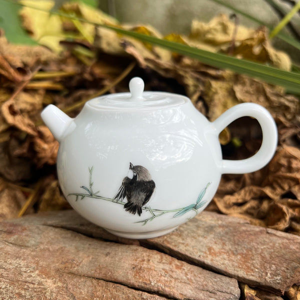 Hand Painted Bird teapot : Huang Xiaokang Jingdezhen