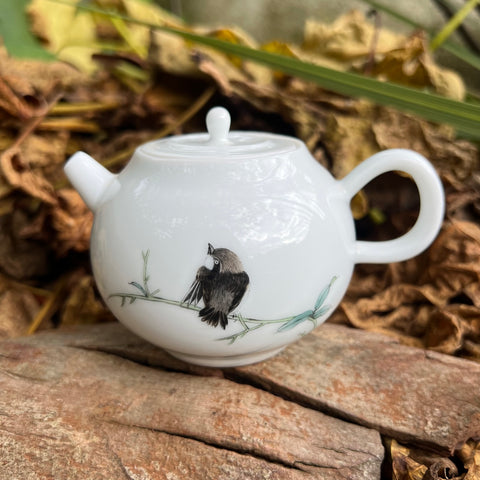 Hand Painted Bird teapot : Huang Xiaokang Jingdezhen