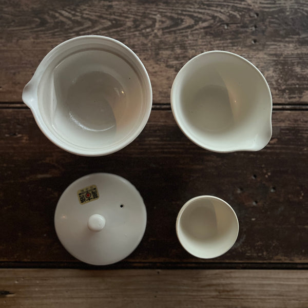 80ml White Glaze Shiboridashi [11cm x 7cm] with white glaze yusamashi [9.5cm x 9.5cm] & white glaze sipping cup [30ml 5.5cm x 3.7cm]