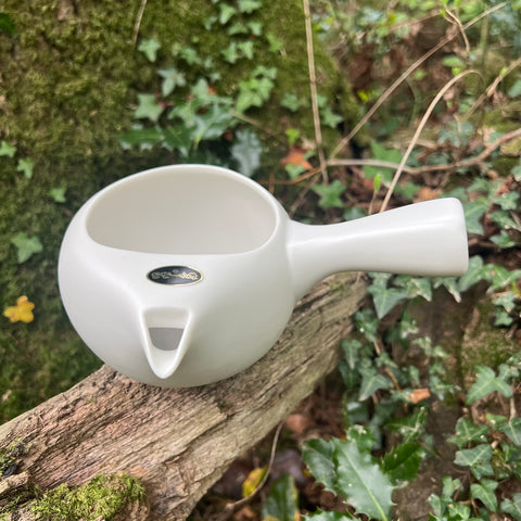 White 640ml Japanese Chamiru [For hot & Cold Tea] [Shoukouen Kiln]