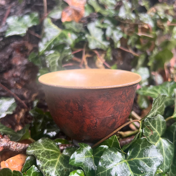 Mottled 50ml Maroon / yellow gold sipping cup : Lu Dan Cheng Jingdezhen