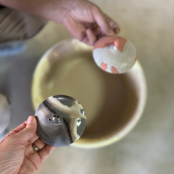 240ml Two tone metallic Silver/Grey Hira-Kyusu with sesame filter [Tomohiro Kiln]