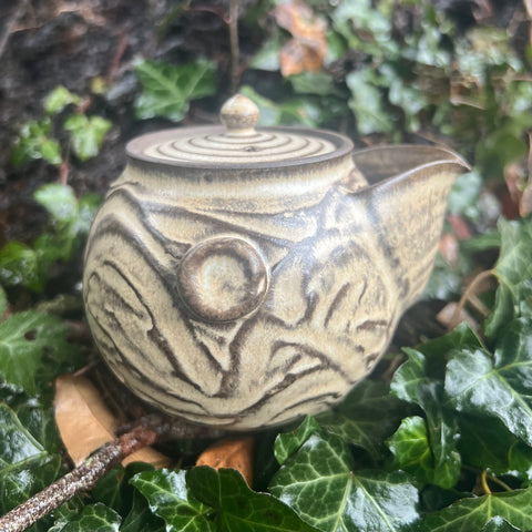 210ml Patterned handleless pot : Tao's Studio Jingdezhen