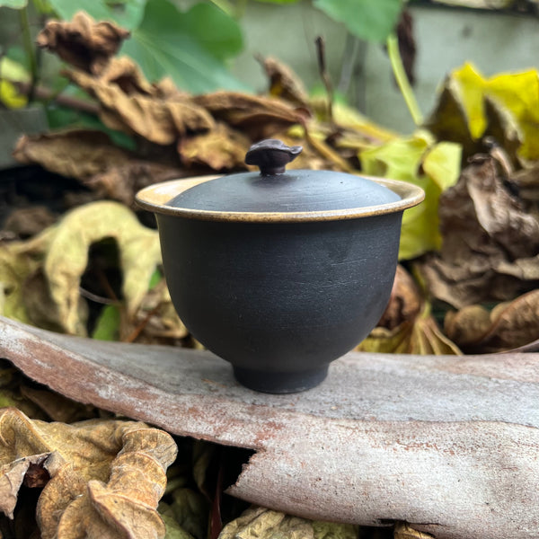 Maroon / yellow gold Gaiwan : Lu Dan Cheng's Studio Jingdezhen