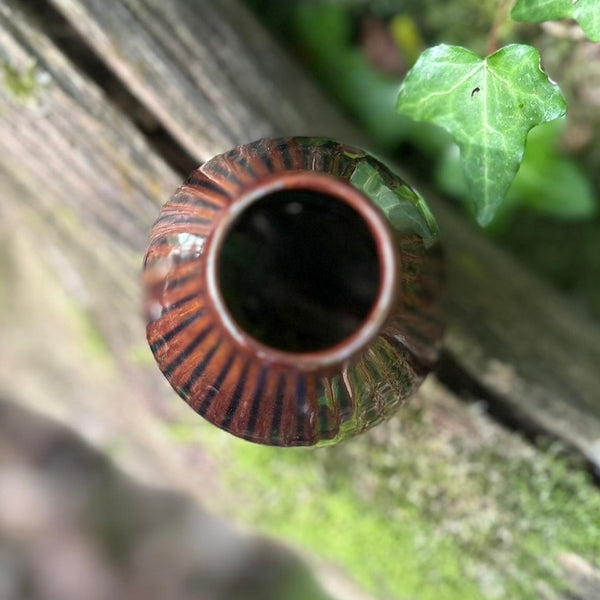 Brown Shine Mino-yaki chasen holder / kusenaoshi [茶筅くせ直し] [Meisen Kiln (明泉窯]