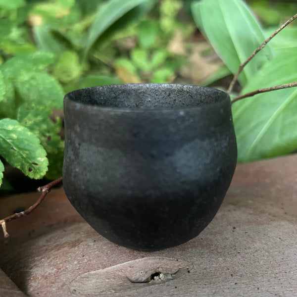 30ml cup : Stoneware with black glaze  [Seong Il Hong : Boseong, South Korea ]