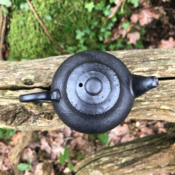 100ml black teapot : Black glaze with Iron Clay Body [Seong Il Hong : Boseong, South Korea ]