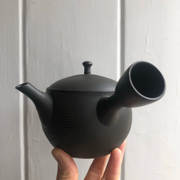 ‘Domed’ Black ‘Dot Detail’ textured Kyusu Teapot 270ml (ceramic strainer)