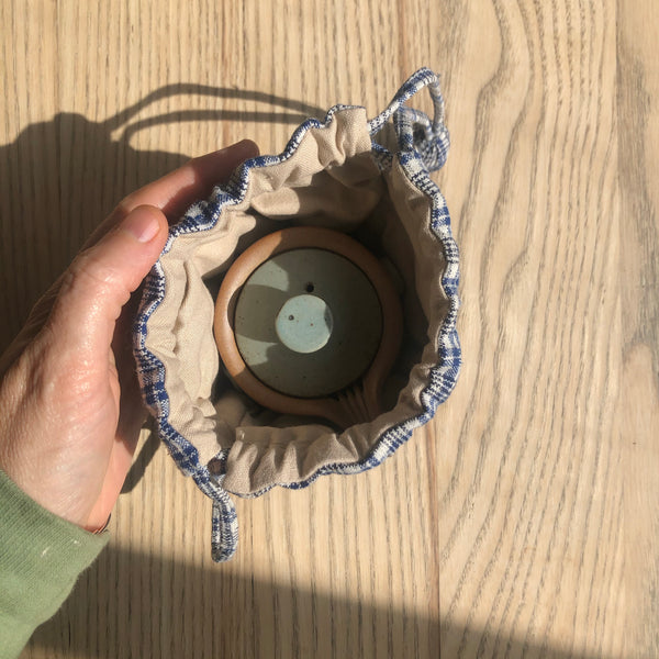 Small Checked Blue Teapot Bag | Zhu Ring Studio Jingdezhen