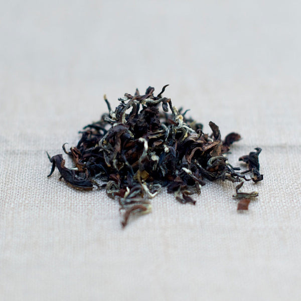 Oriental Beauty Oolong Tea - Comins Tea